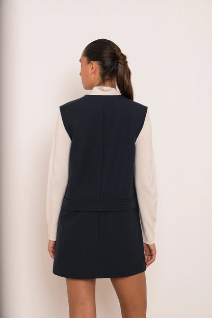 Gürtel-Trägerkleid