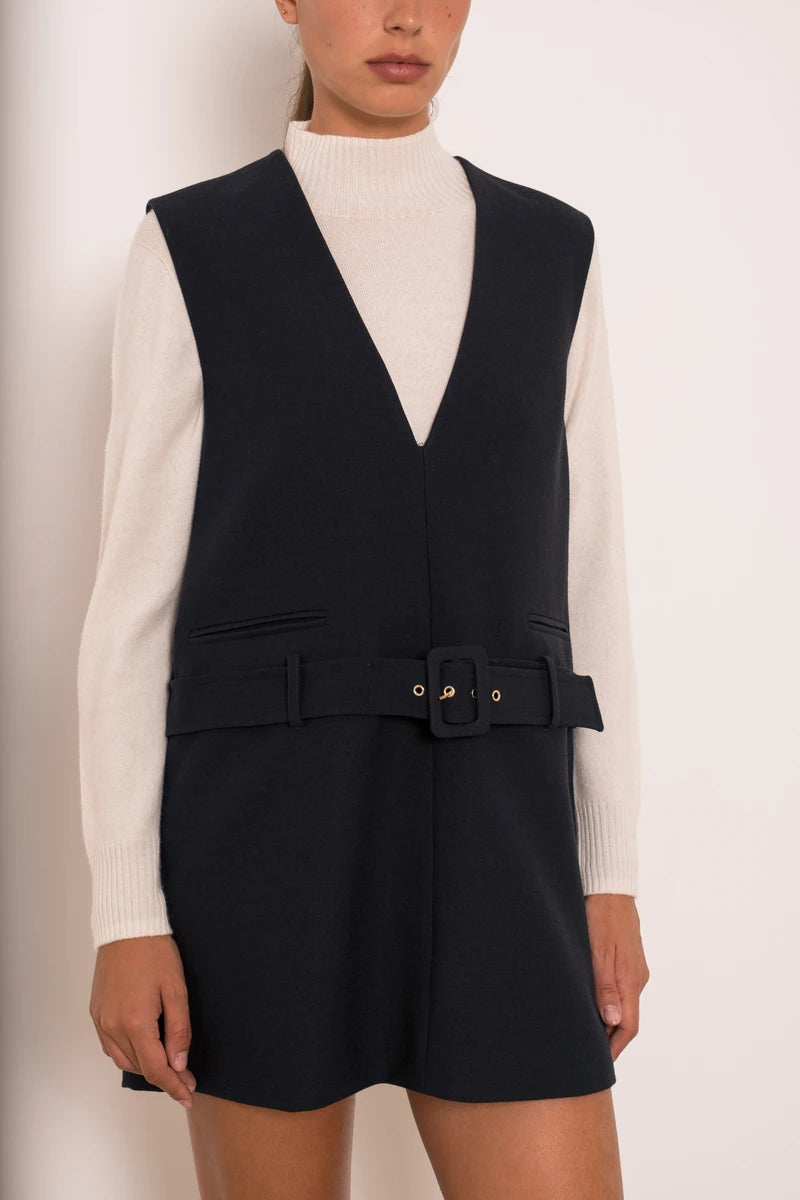 Gürtel-Trägerkleid