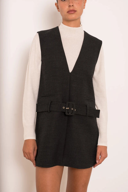 Gürtel-Trägerkleid