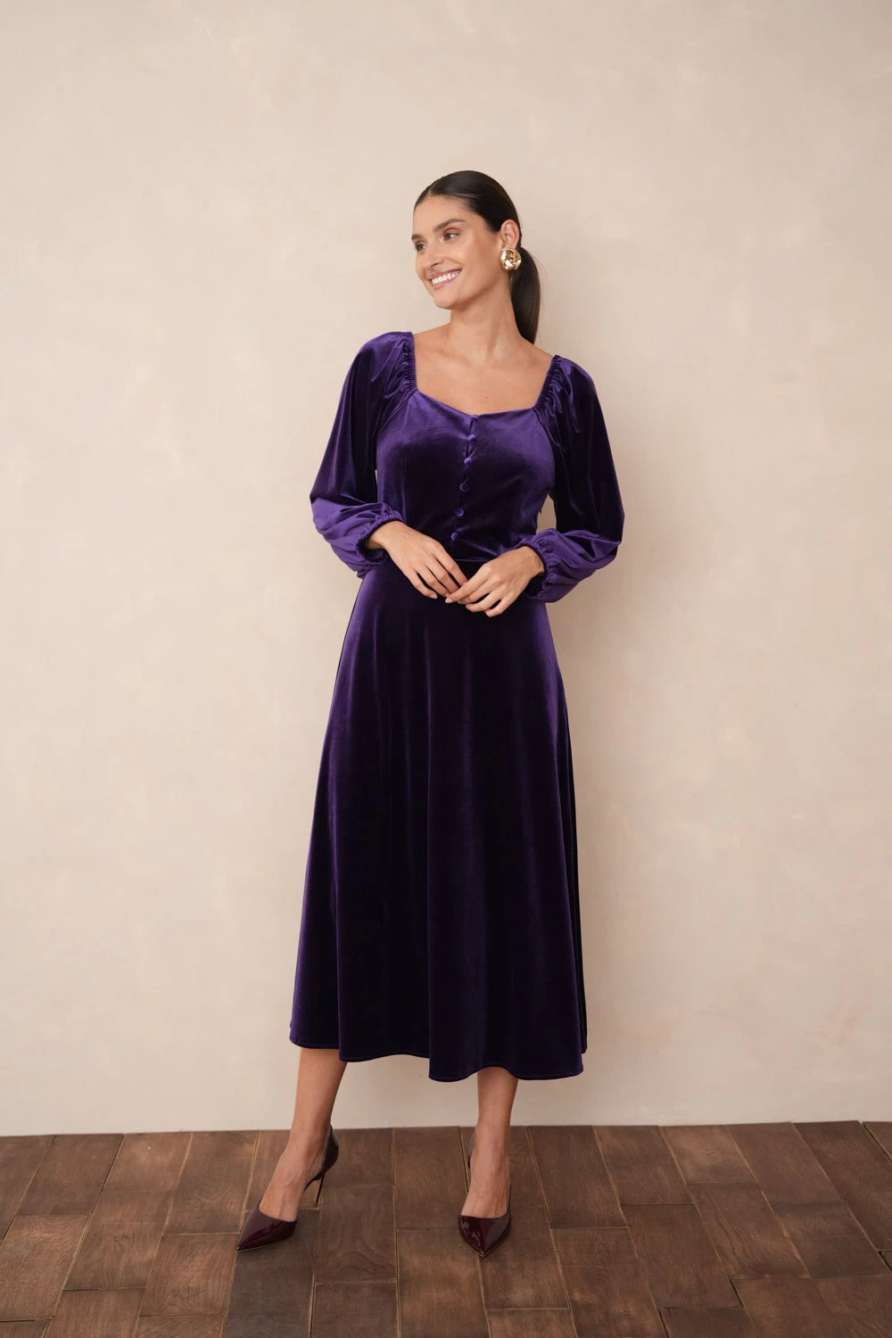 Midi Samtkleid mit Puffärmeln