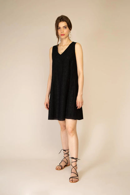 Spitzenkleid im Trapezschnitt