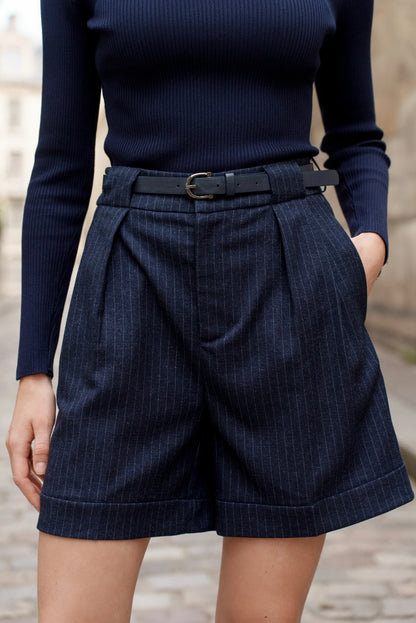 Gestreifte Shorts mit Gürtel