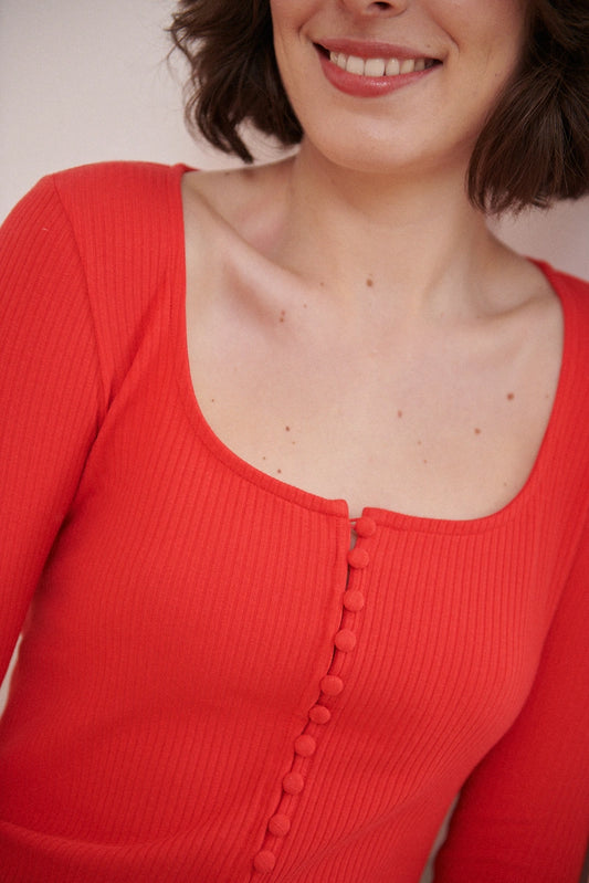 Langärmliges Baumwollshirt mit quadratischem Ausschnitt und Knopfleiste vorne