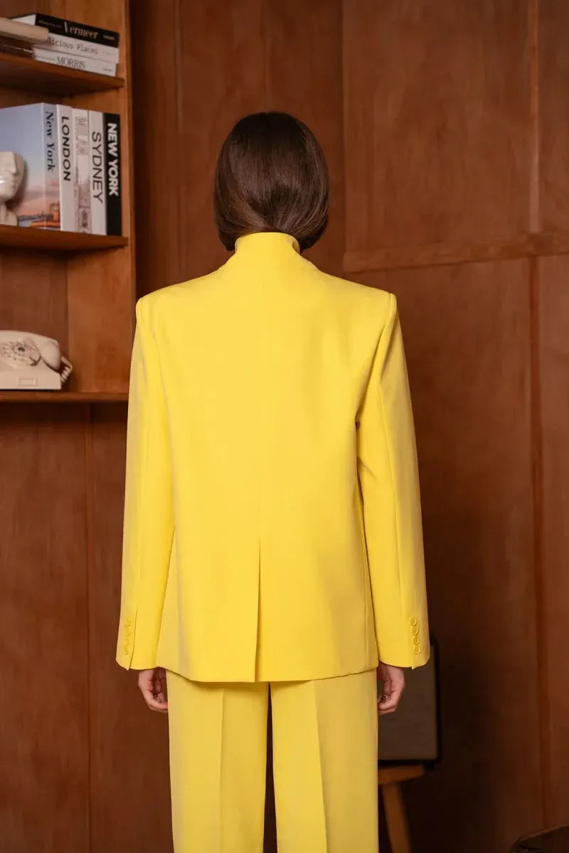 Strukturierter Blazer mit asymmetrischem Verschluss