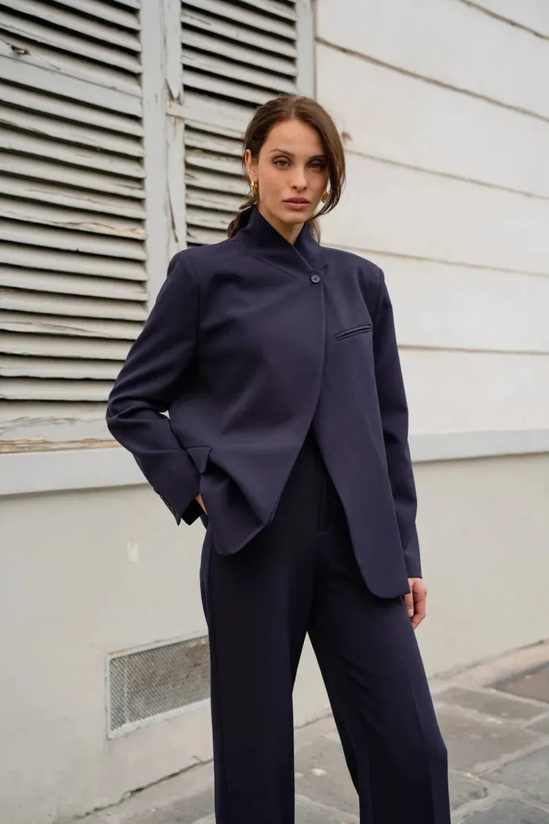 Strukturierter Blazer mit asymmetrischem Verschluss