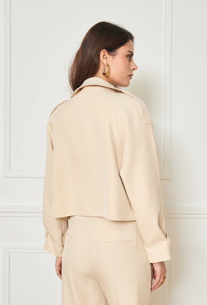 Kurzer Trenchcoat