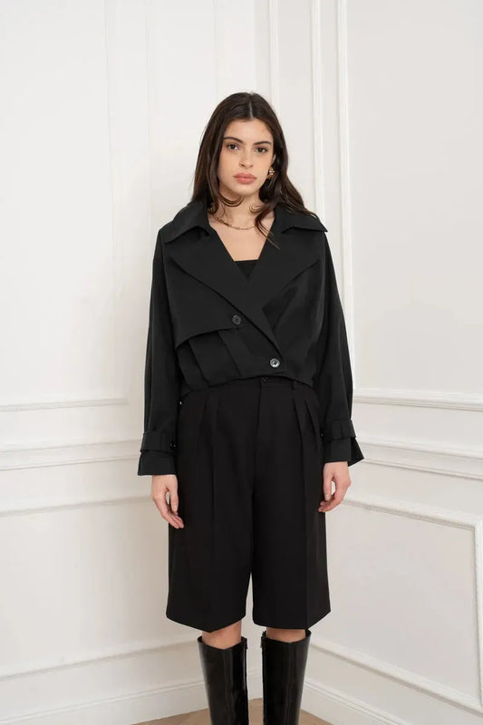 Cropped Trenchcoat mit asymmetrischem Verschluss