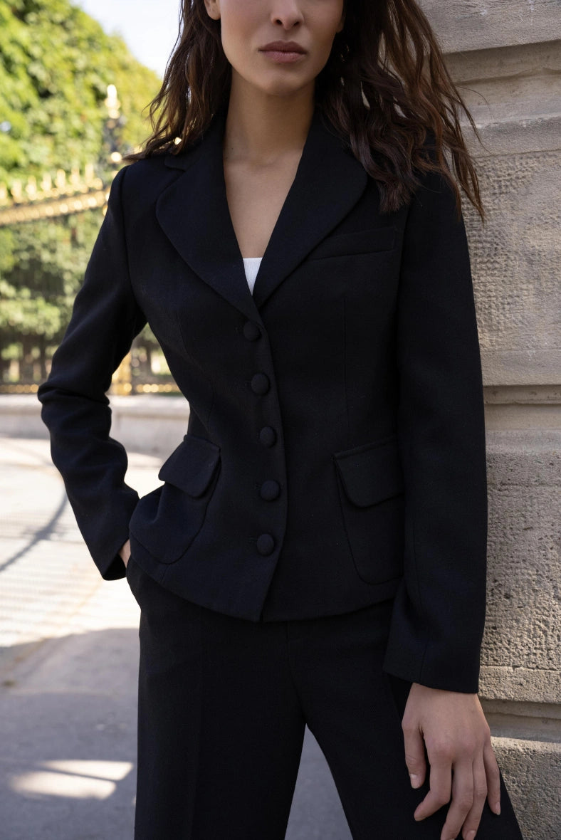 Kurz geschnittener Blazer