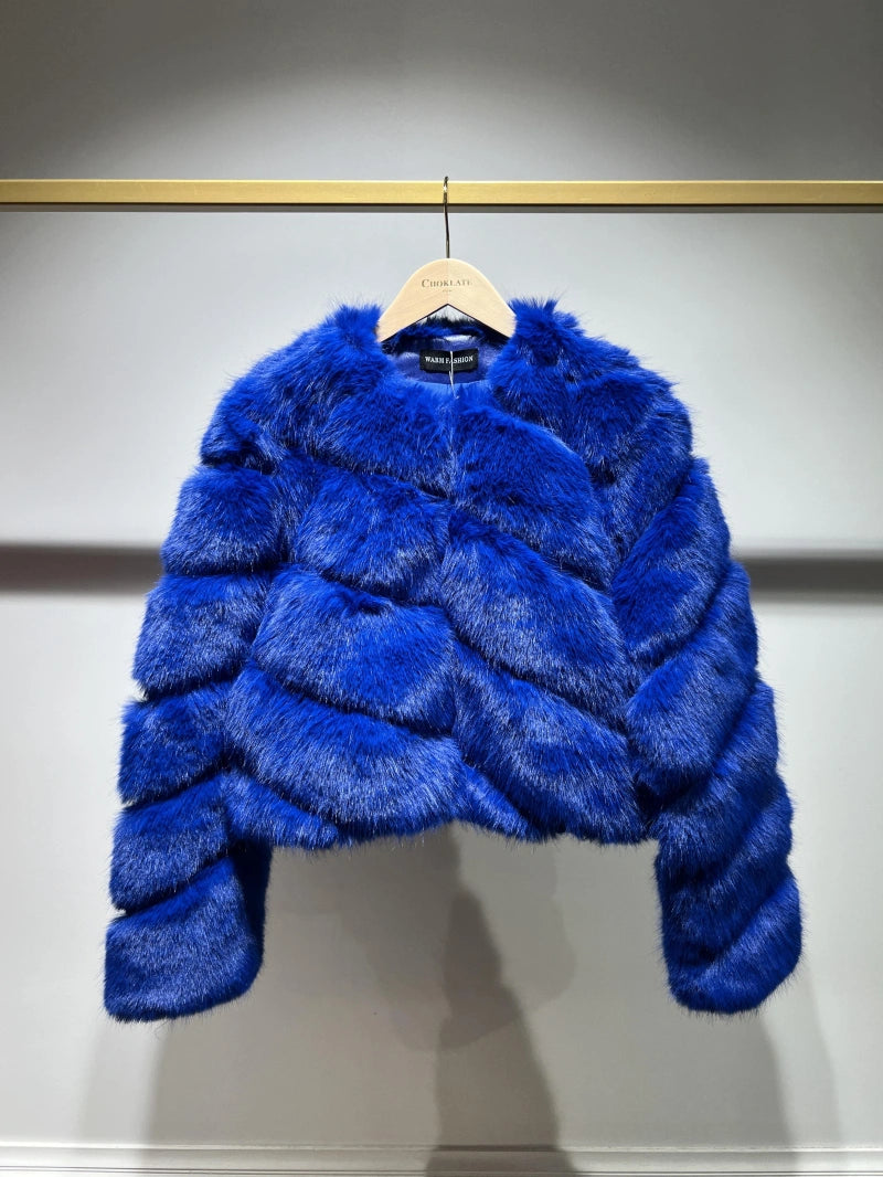 Kurze Kunstpelzjacke