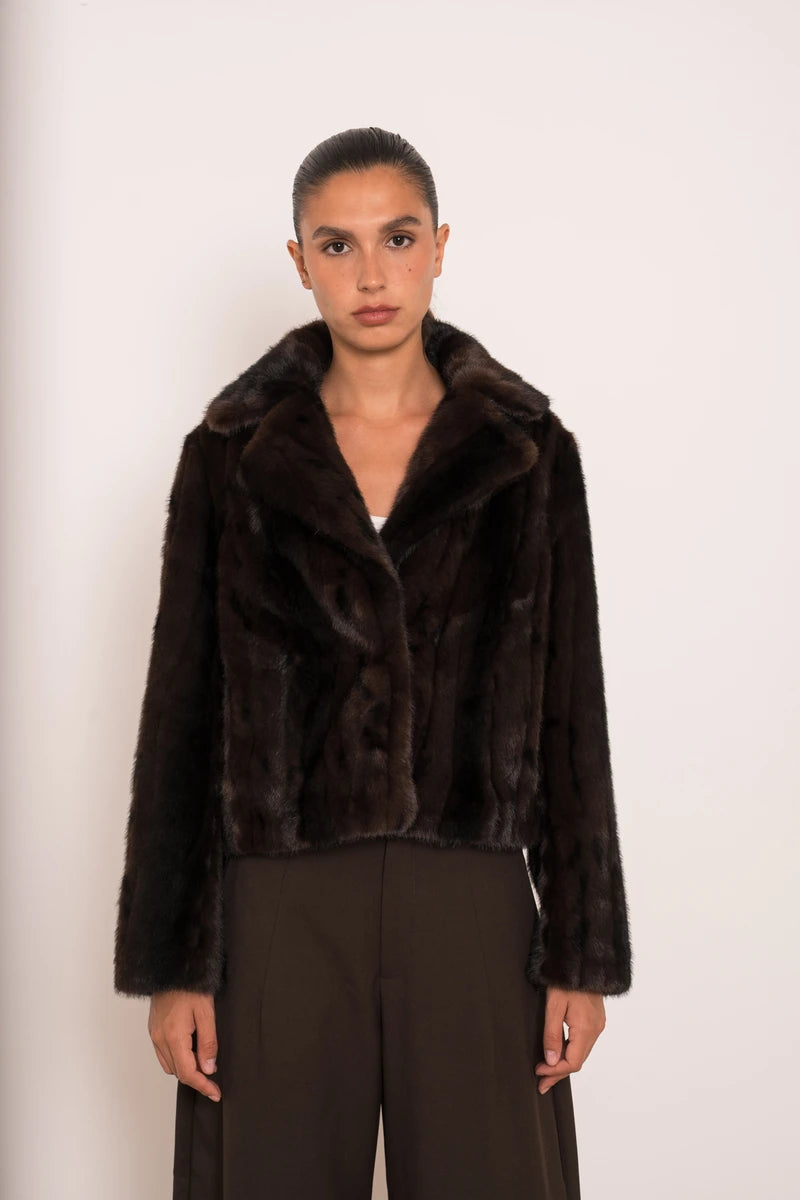 Kurze Jacke mit Kunstfell-Marmorierung