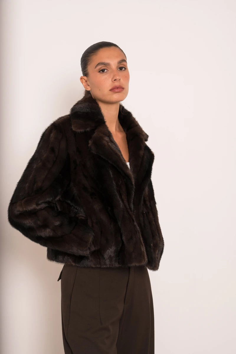 Kurze Jacke mit Kunstfell-Marmorierung