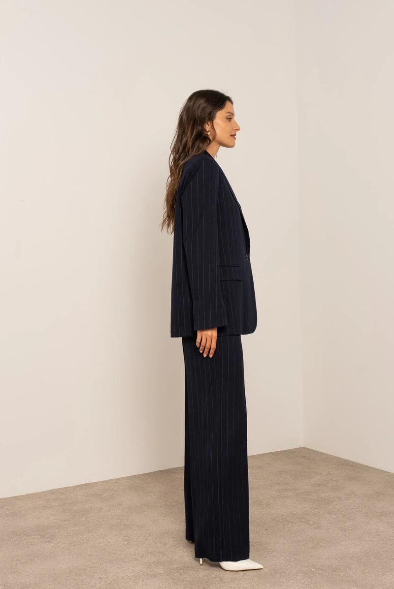 Oversize-Blazer mit feinen Streifen