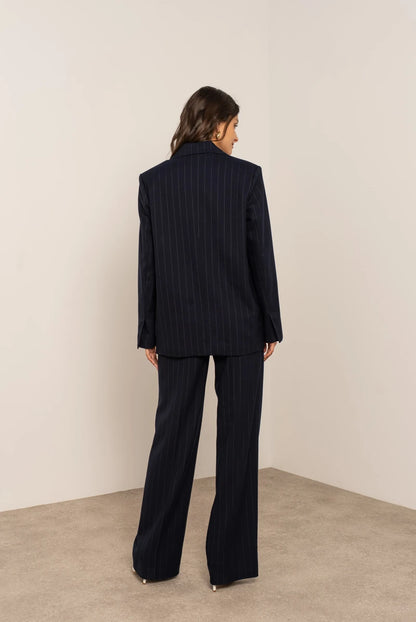 Oversize-Blazer mit feinen Streifen