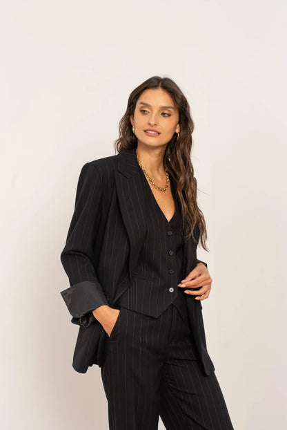 Oversize-Blazer mit feinen Streifen