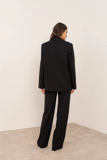 Oversize-Blazer mit feinen Streifen
