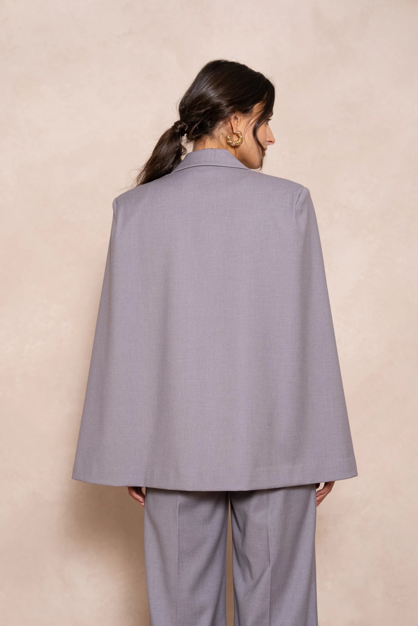 Oversize-Cape mit erstklassigen Details