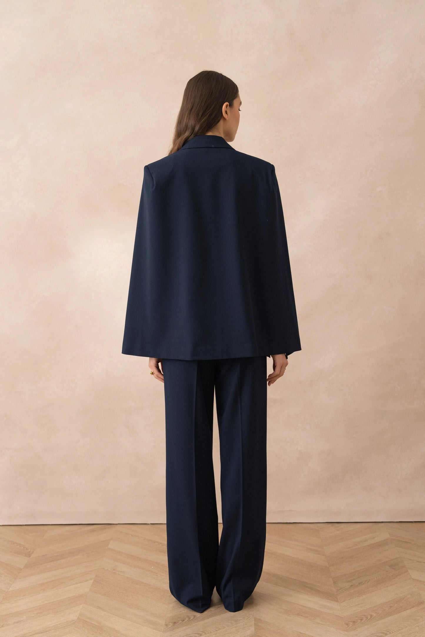 Oversize-Cape mit erstklassigen Details