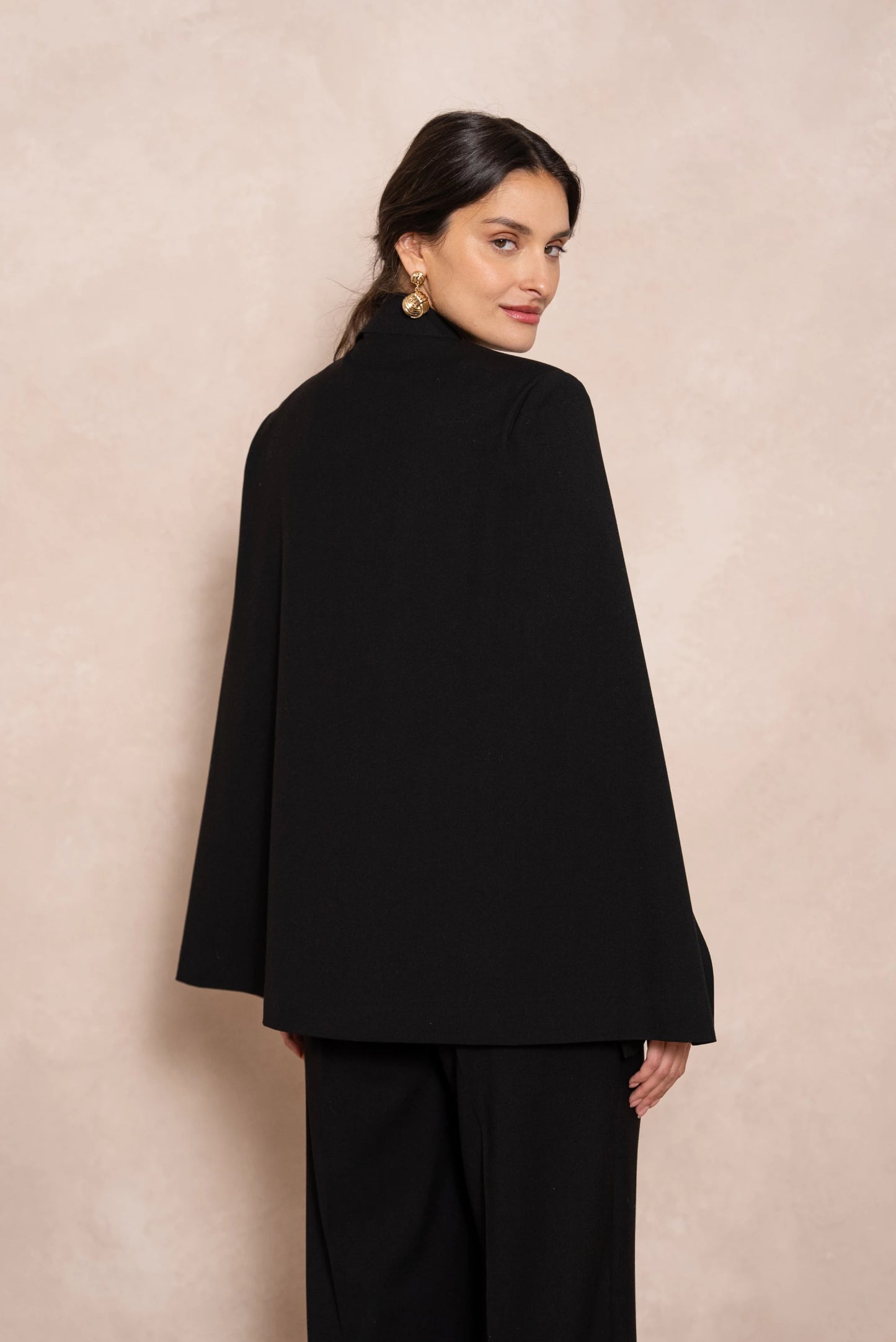Oversize-Cape mit erstklassigen Details